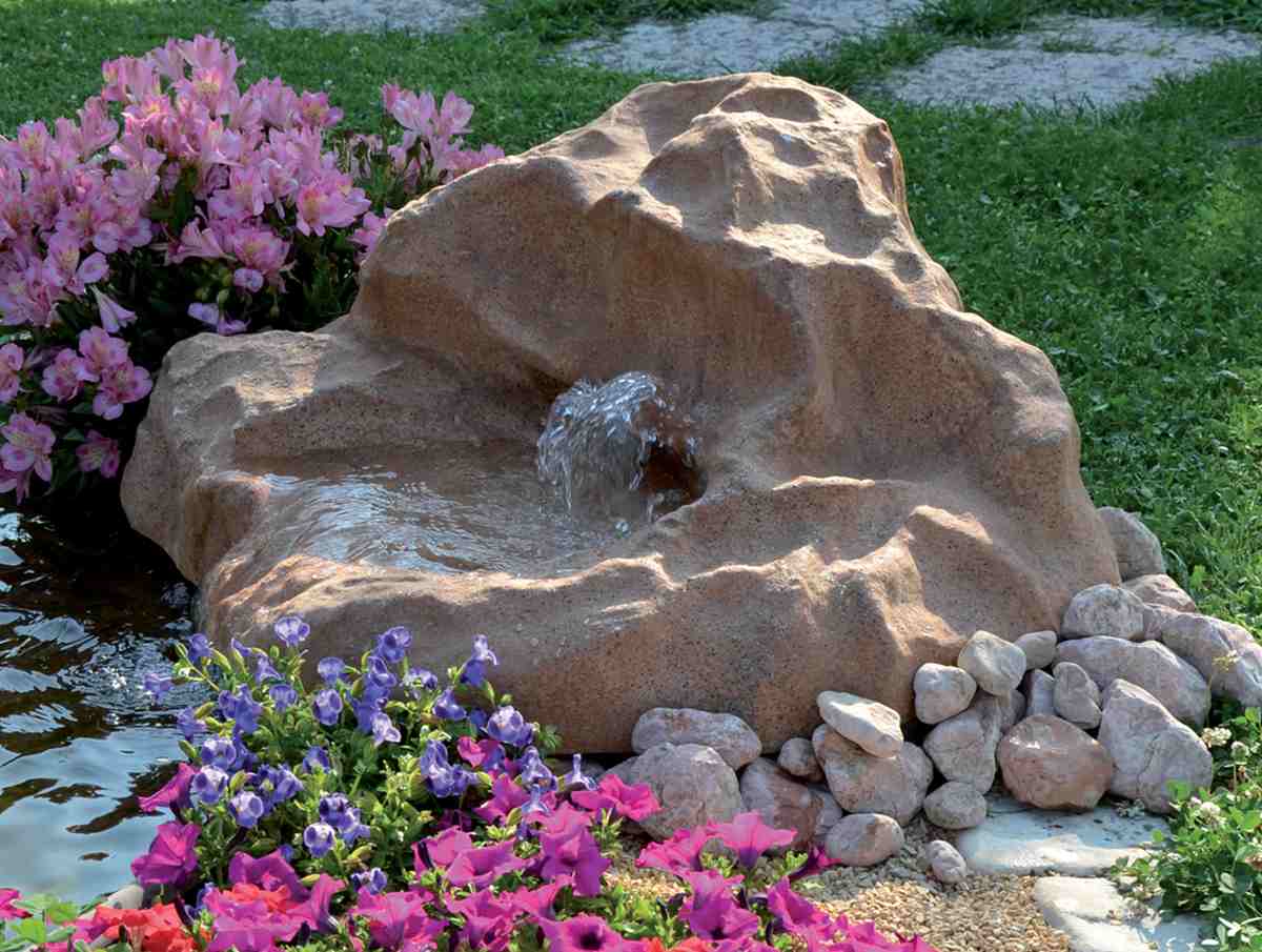 come-arredare-un-giardino-originale-moderno-piante-e-fiori