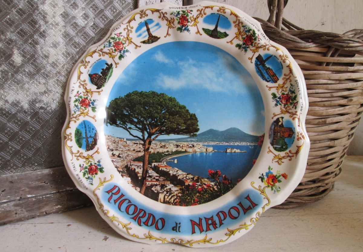 souvenir-napoli-elenco-piatto-ceramiche